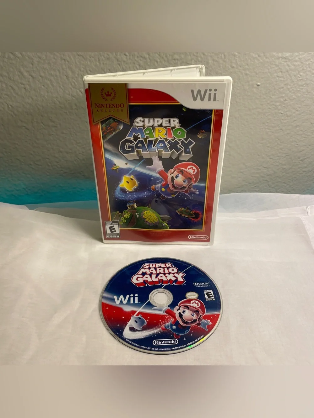 Super Mario Galaxy - Nintendo Wii Nintendo Selects 2011 No Manual Tested & Works